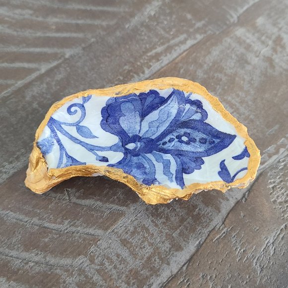 Hand Crafted Other - Blue and White Print With Gold Trim Oyster Shell Trinket Holder